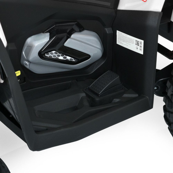 Дитячий квадроцикл електро M 6128EBLR–1(24V) 4×75W 24V7AH білий
